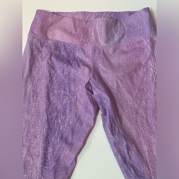 ASICS CROP LEGGINGS SIZE MEDIUM - Picture 2 of 6